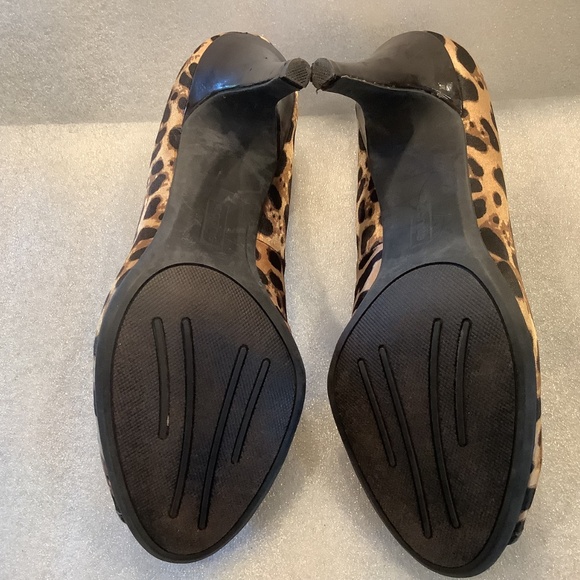 Connie Womens Leopard Print Shoes Peep Toe Pumps Size 10 - Picture 6 of 7